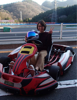 ����烊�|�[�^�[�̂���炩�ȓ��X