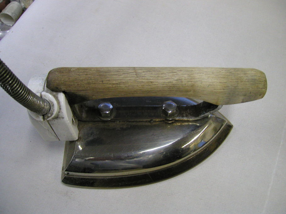 ���R�s�@�����N���[�j���O�X